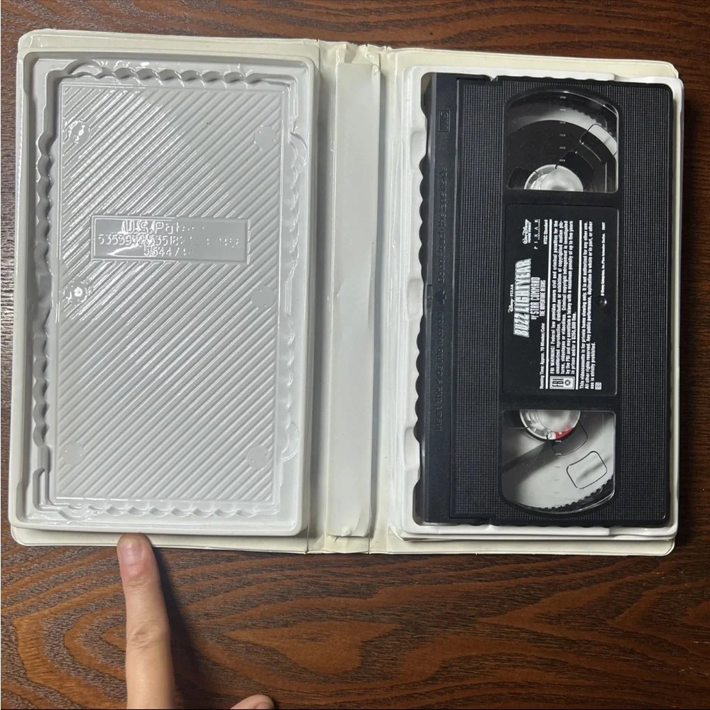 Disney Buzz Lightyear of Star Command the adventure begins VHS